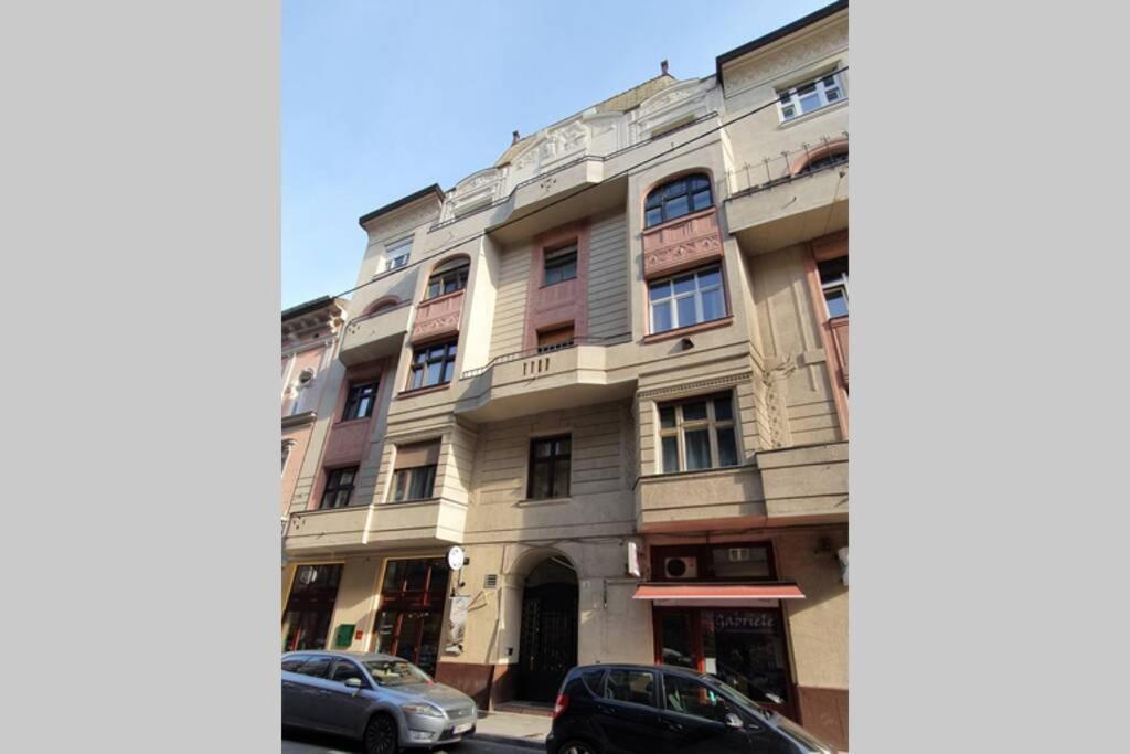 Apartman A In The Heart Of Budapest. *